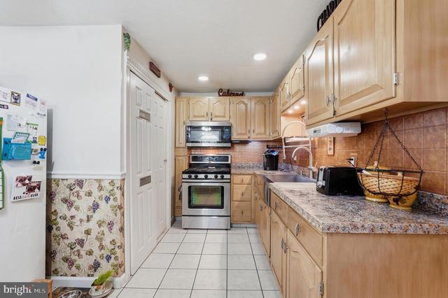906 MAURI AVE, Croydon, PA 19021