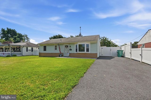 906 MAURI AVE, Croydon, PA 19021