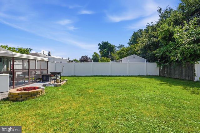 906 MAURI AVE, Croydon, PA 19021