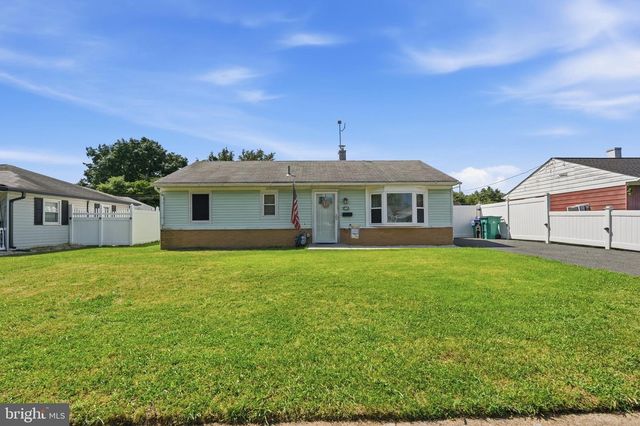 906 MAURI AVE, Croydon, PA 19021