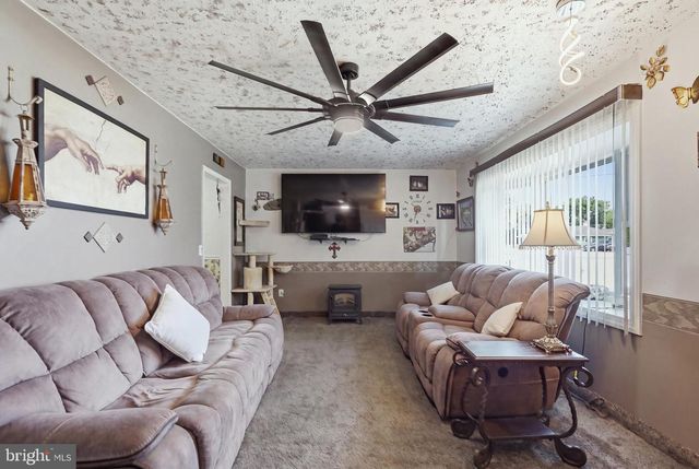 906 MAURI AVE, Croydon, PA 19021
