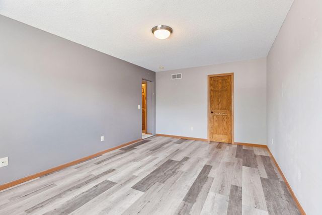670 Kingfisher Lane G, Woodbury, MN 55125