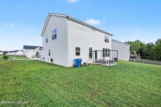 4009 Cobblestone Ln, La Grange, KY 40031