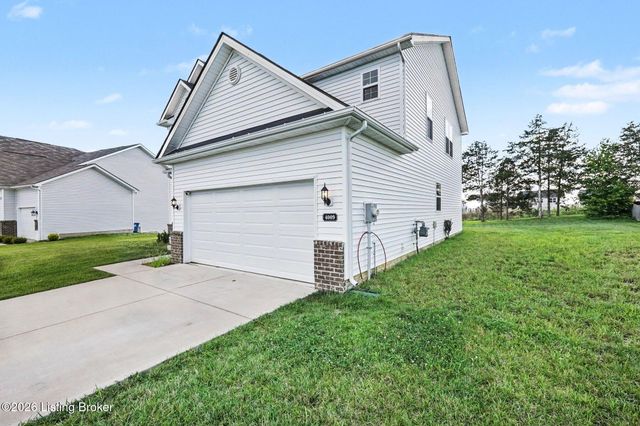 4009 Cobblestone Ln, La Grange, KY 40031
