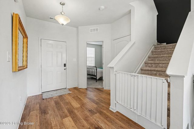 4009 Cobblestone Ln, La Grange, KY 40031