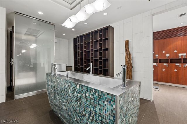 4525 Dean Martin Drive 1407, Las Vegas, NV 89103