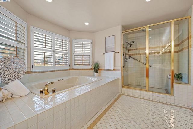 2215 Chardonnay Way, Livermore, CA 94550