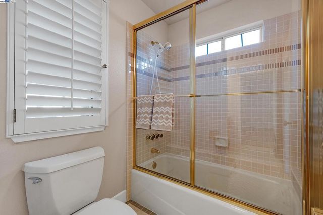 2215 Chardonnay Way, Livermore, CA 94550