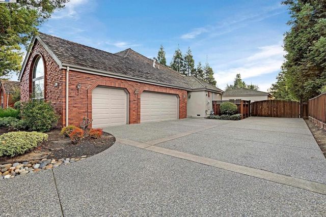 2215 Chardonnay Way, Livermore, CA 94550