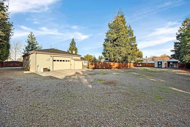 2215 Chardonnay Way, Livermore, CA 94550