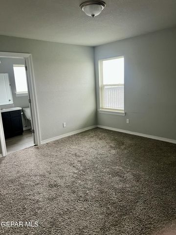 1076 Nalito Beltran Place, Horizon City, TX 79928