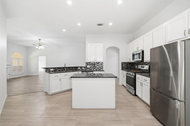 4723 Knights Branch Drive, Sugar Land, TX 77479