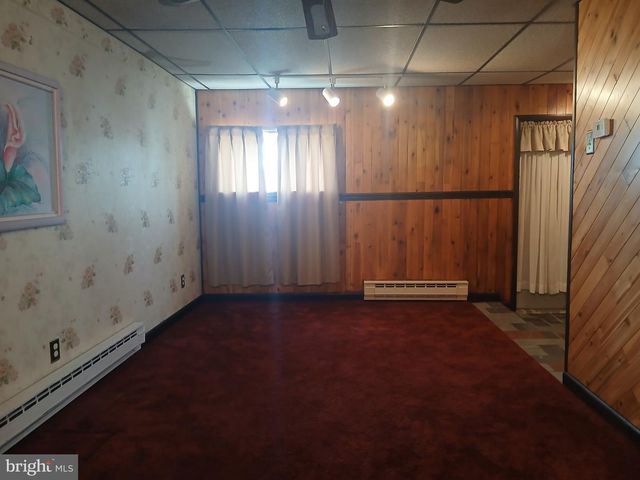 1548 W INDEPENDENCE ST, Coal Township, PA 17866