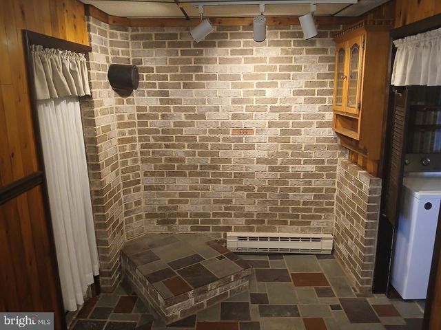 1548 W INDEPENDENCE ST, Coal Township, PA 17866