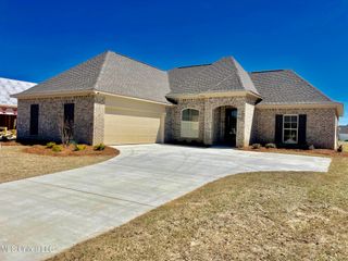 472 Aurora Circle, Canton, MS 39046
