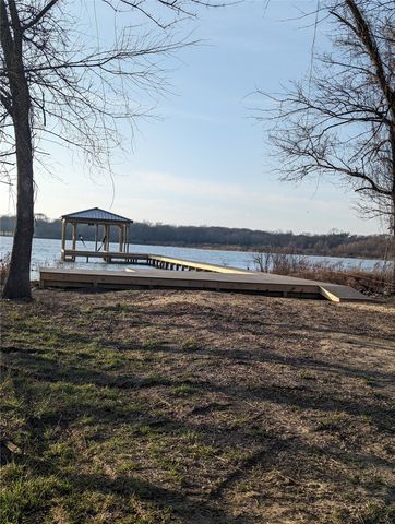 299 Sunset Cove, East Tawakoni, TX 75472