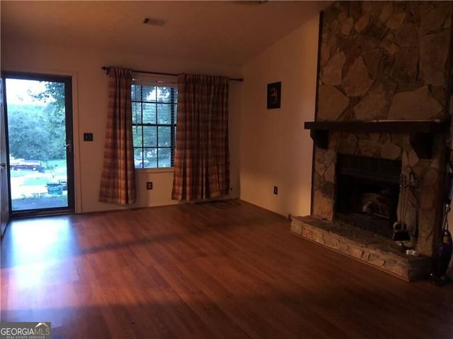 4817 Mainstreet Valley Trace, Stone Mountain, GA 30088