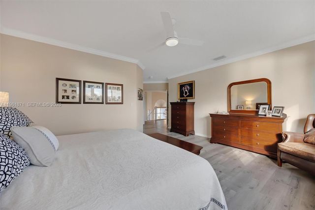 15910 SW 69th Ln, Miami, FL 33193