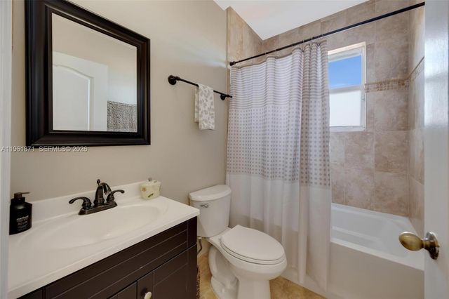 15910 SW 69th Ln, Miami, FL 33193