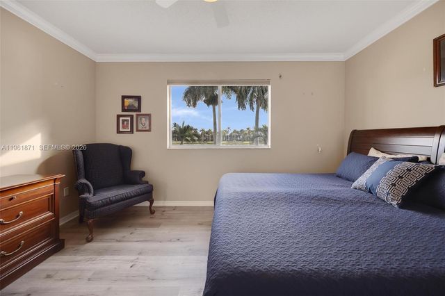 15910 SW 69th Ln, Miami, FL 33193