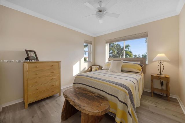 15910 SW 69th Ln, Miami, FL 33193