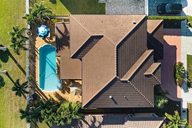 15910 SW 69th Ln, Miami, FL 33193