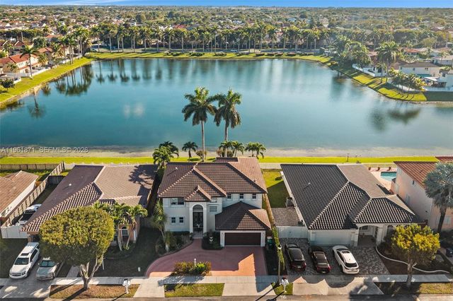 15910 SW 69th Ln, Miami, FL 33193