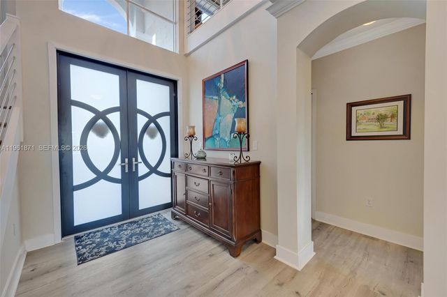 15910 SW 69th Ln, Miami, FL 33193