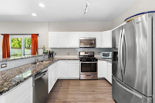 914 Bret LN, Austin, TX 78721