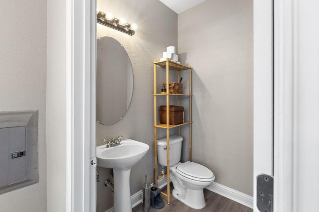 914 Bret LN, Austin, TX 78721