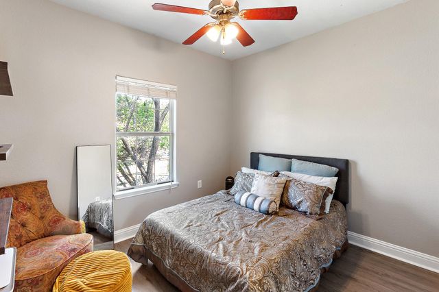 914 Bret LN, Austin, TX 78721