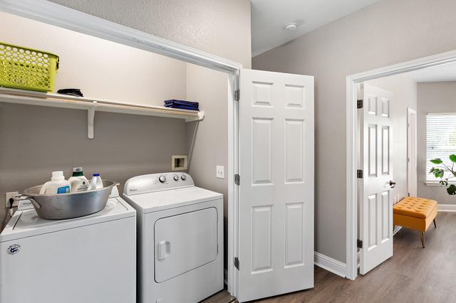 914 Bret LN, Austin, TX 78721