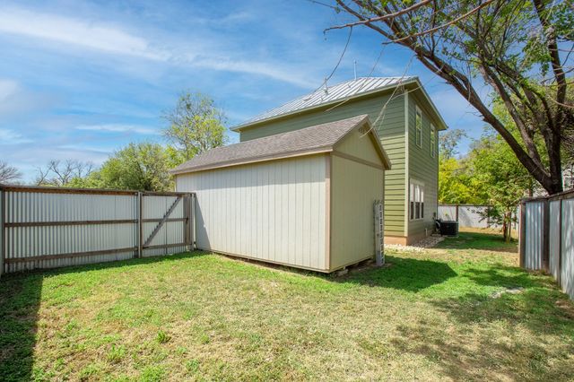 914 Bret LN, Austin, TX 78721