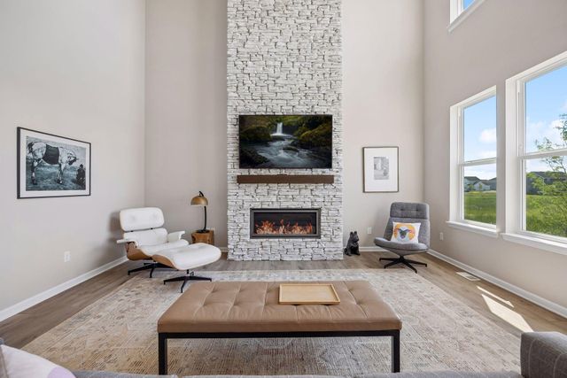 4941 Obsidian Way, Victoria, MN 55386