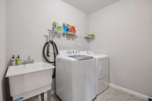 4941 Obsidian Way, Victoria, MN 55386