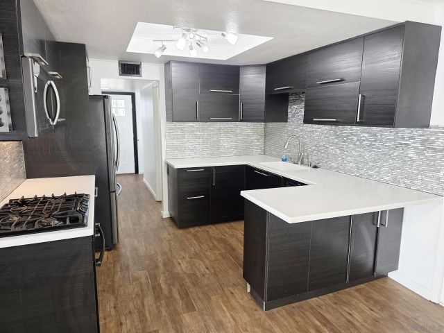 2230 Ledgeview Ln, Spring Valley, CA 91977