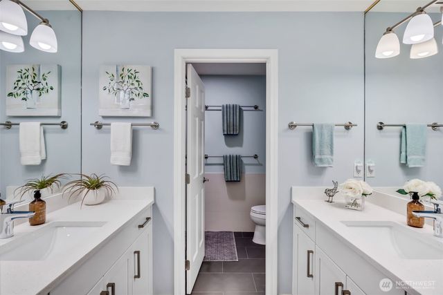 8402 SE 53rd Place, Mercer Island, WA 98040
