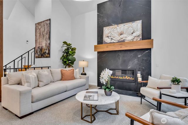 8402 SE 53rd Place, Mercer Island, WA 98040