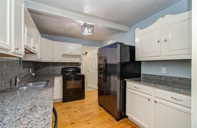 15510 Cypress Garden Drive A, Tomball, TX 77377