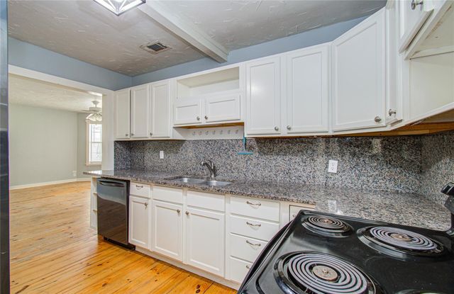 15510 Cypress Garden Drive A, Tomball, TX 77377