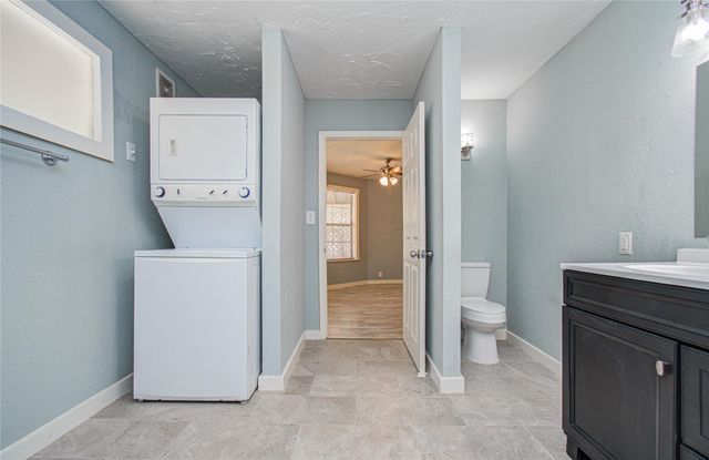 15510 Cypress Garden Drive A, Tomball, TX 77377