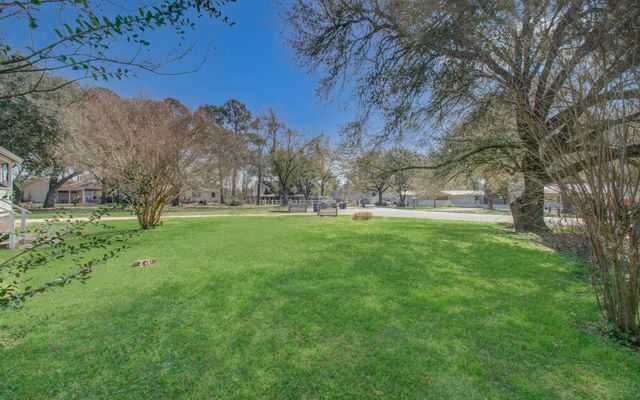 15510 Cypress Garden Drive A, Tomball, TX 77377