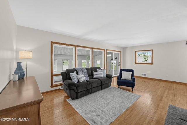 39 N Edward Street, Sayreville, NJ 08872