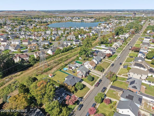 39 N Edward Street, Sayreville, NJ 08872