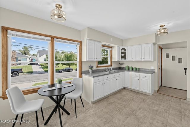 39 N Edward Street, Sayreville, NJ 08872