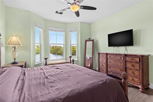 2729 VIA MURANO DRIVE 429, Clearwater, FL 33764