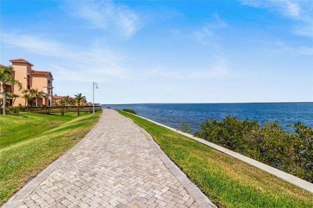 2729 VIA MURANO DRIVE 429, Clearwater, FL 33764