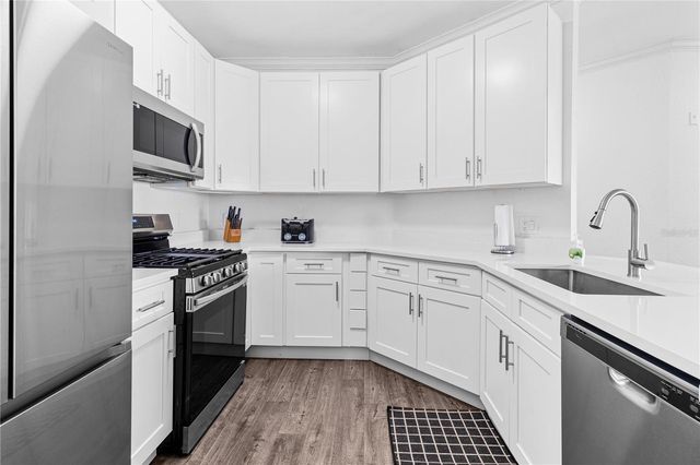 2729 VIA MURANO DRIVE 429, Clearwater, FL 33764