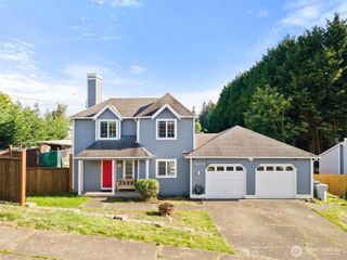 10319 SE 228th St, Kent, WA 98031