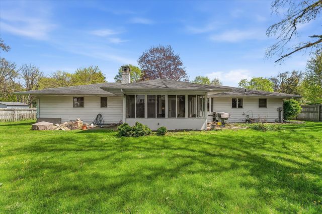 1114 Miami Road, Niles, MI 49120